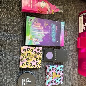 Bundle of Eyeshadow, Lip Balm and more Make up